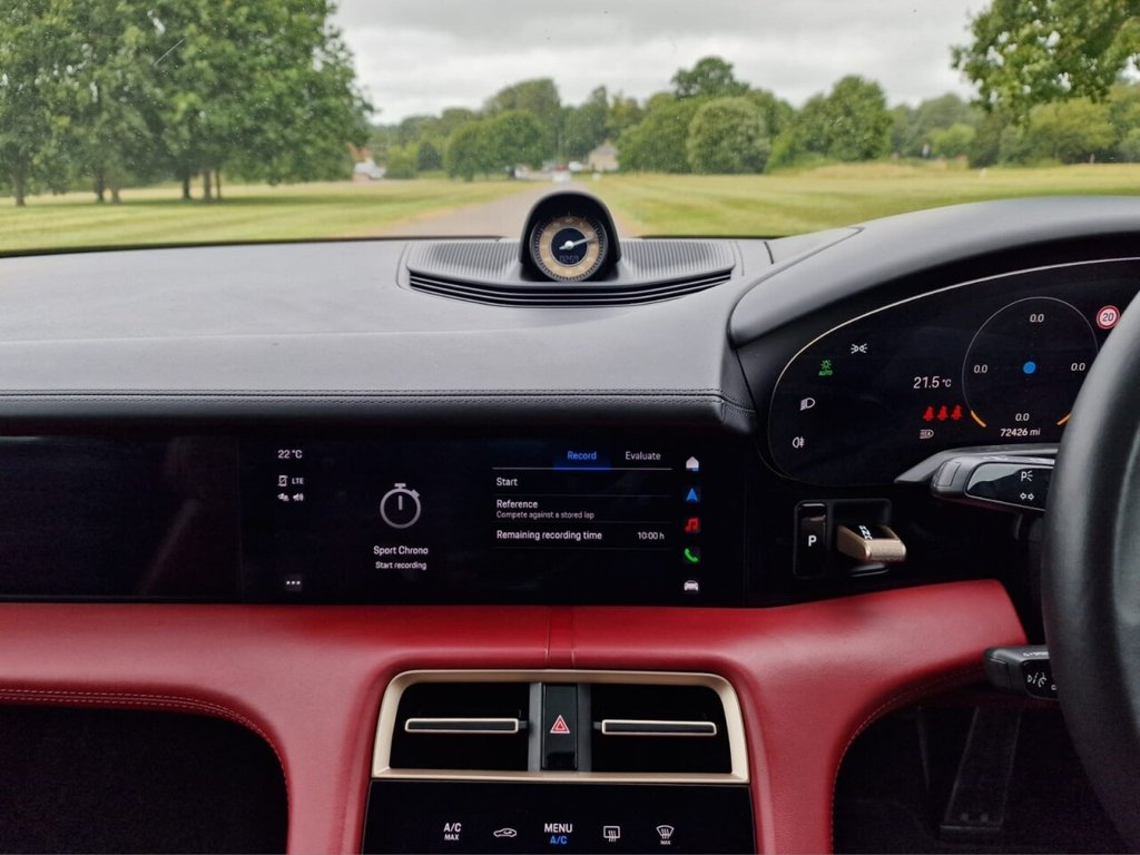 Used Porsche Taycan 2020 for sale - 76716270: Photo 18