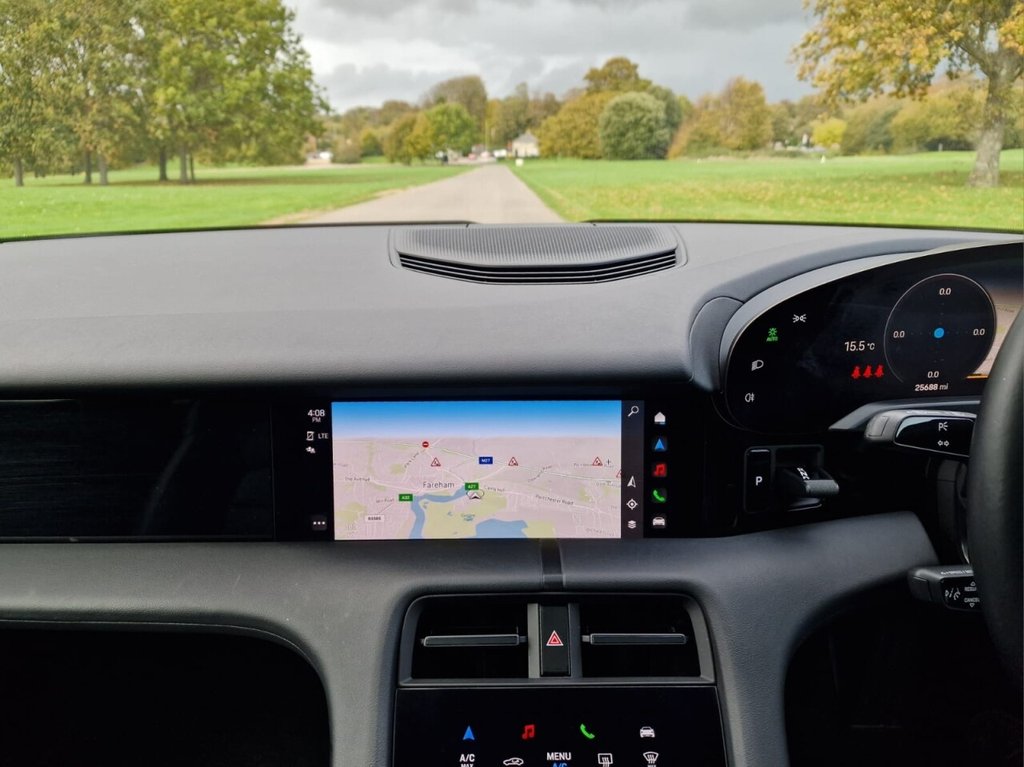 Used Porsche Taycan 2021 for sale - 76716321: Photo 16