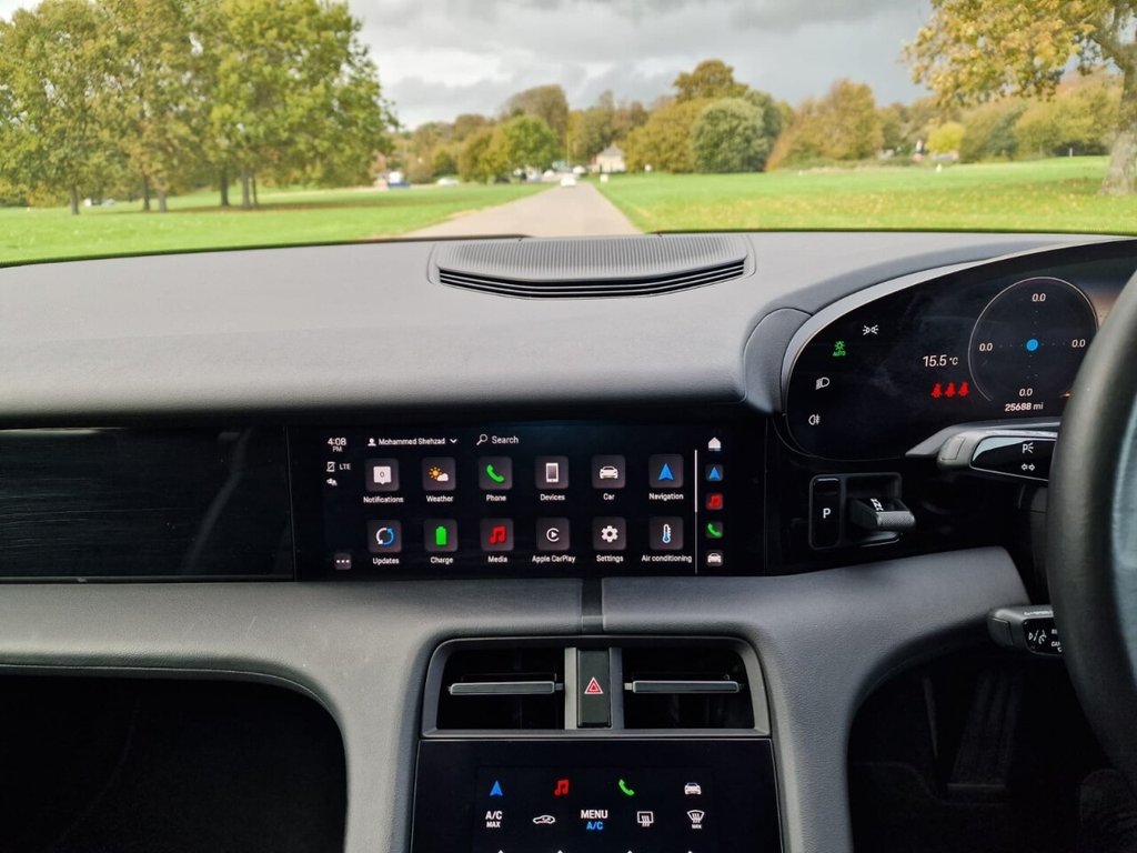 Used Porsche Taycan 2021 for sale - 76716321: Photo 17