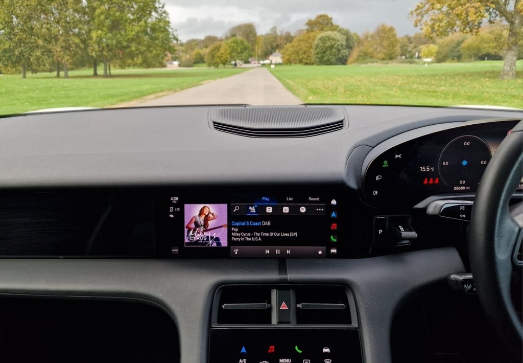 Used Porsche Taycan 2021 for sale - 76716321: Photo 22