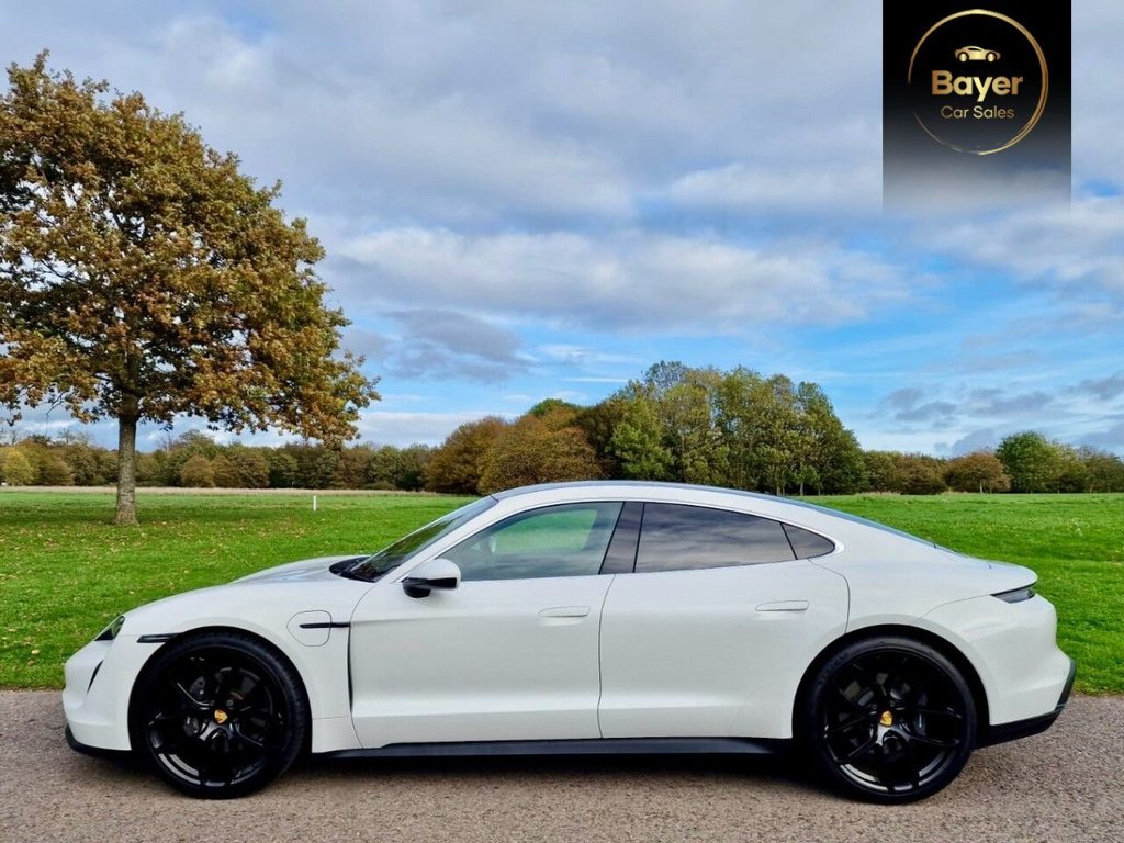 Used Porsche Taycan 2021 for sale - 76716321: Photo 4