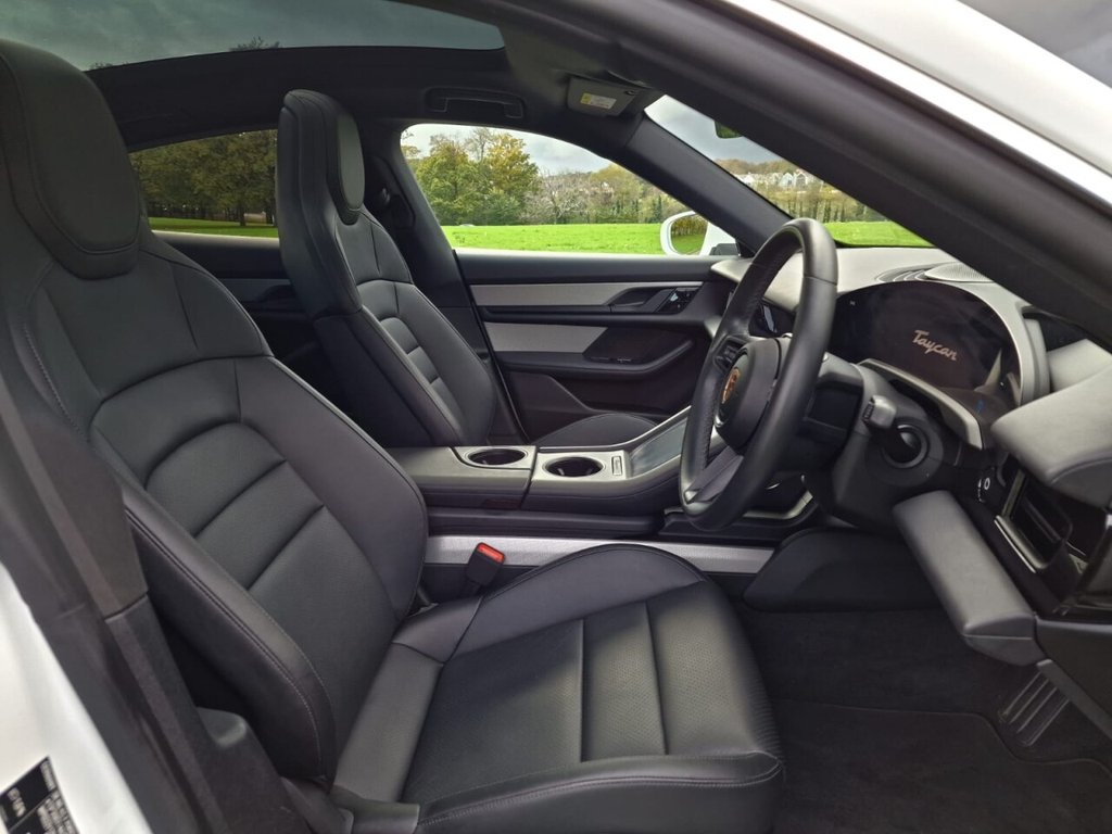 Used Porsche Taycan 2021 for sale - 76716321: Photo 9