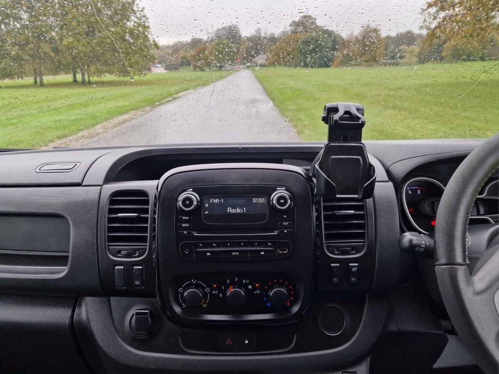 Used Vauxhall Vivaro 2017 for sale - 76716326: Photo 12