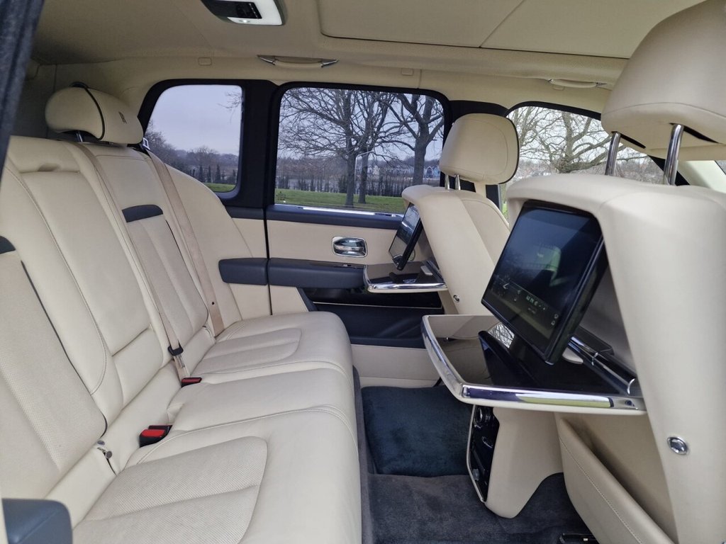 Used Rolls-Royce Cullinan 2019 for sale - 77205438: Photo 11