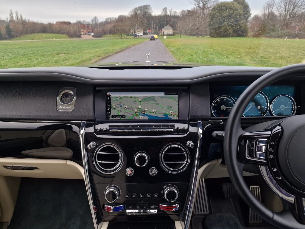 Used Rolls-Royce Cullinan 2019 for sale - 77205438: Photo 15
