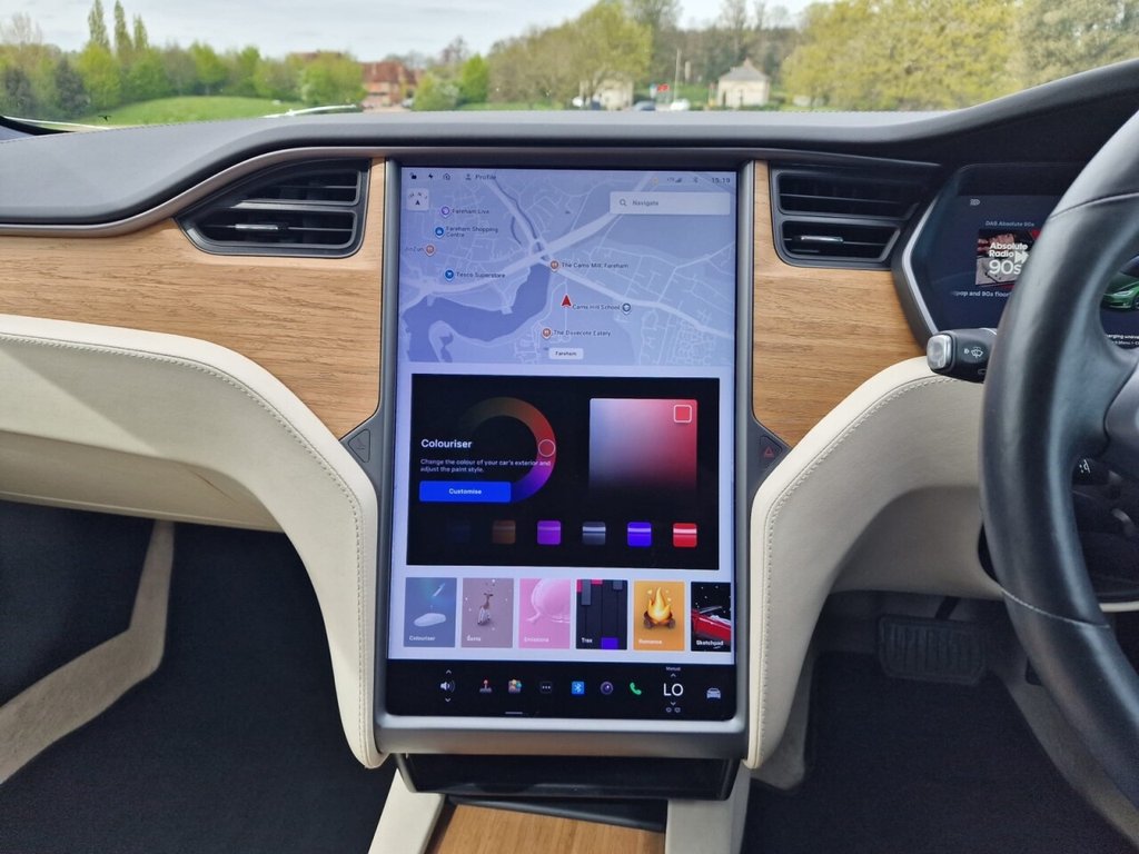 Used Tesla Model S 2019 for sale - 78206547: Photo 17