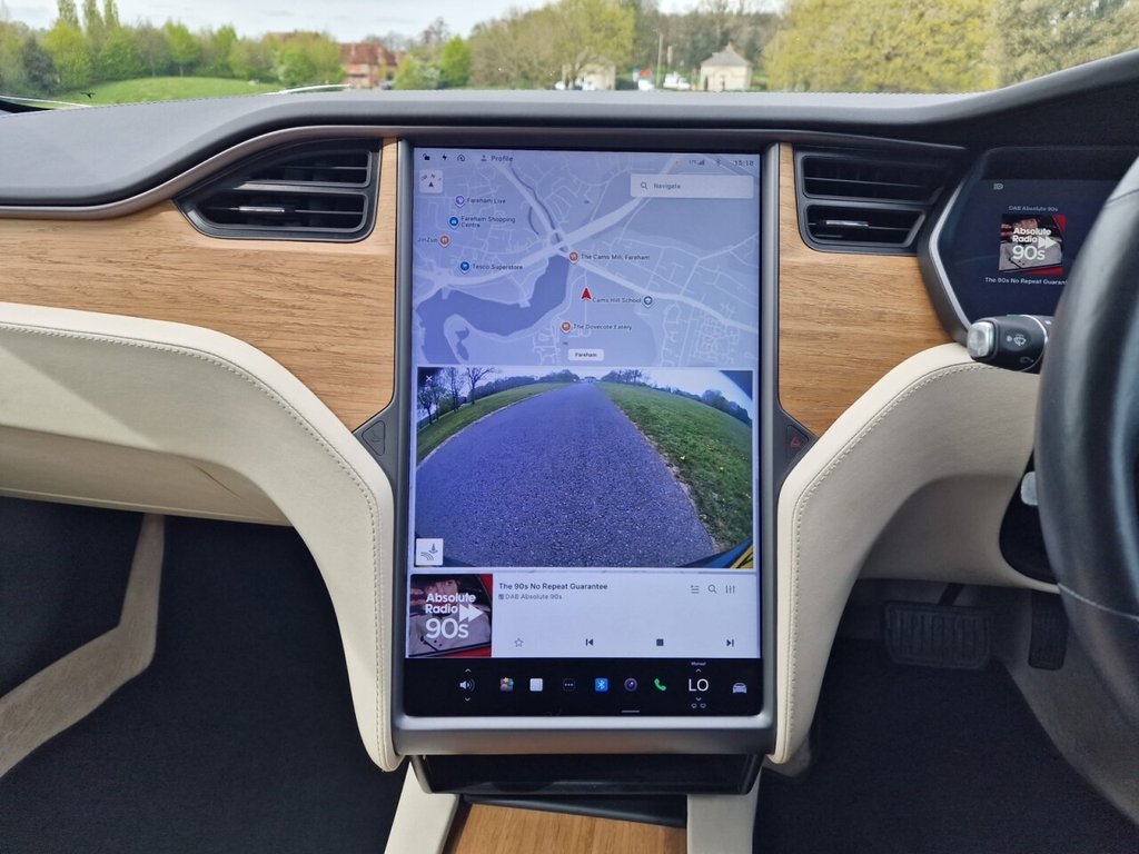 Used Tesla Model S 2019 for sale - 78206547: Photo 21