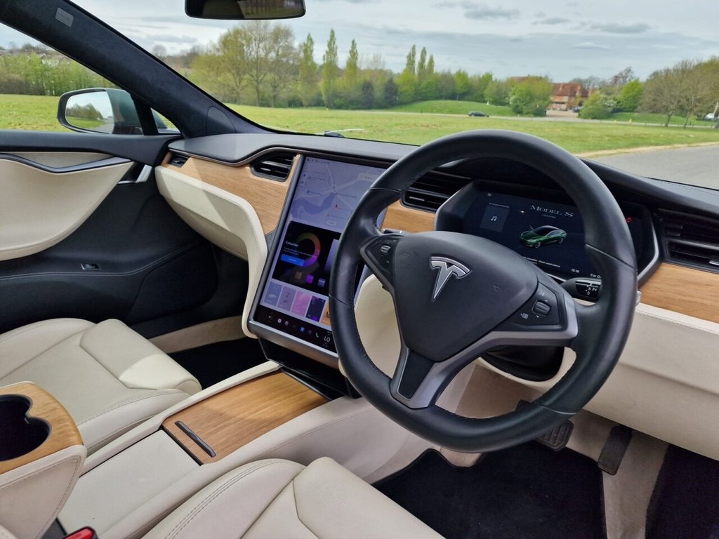 Used Tesla Model S 2019 for sale - 78206547: Photo 22