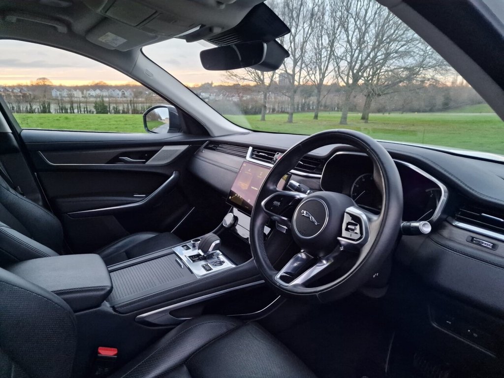 Used Jaguar F-Pace 2021 for sale - 76966238: Photo 10