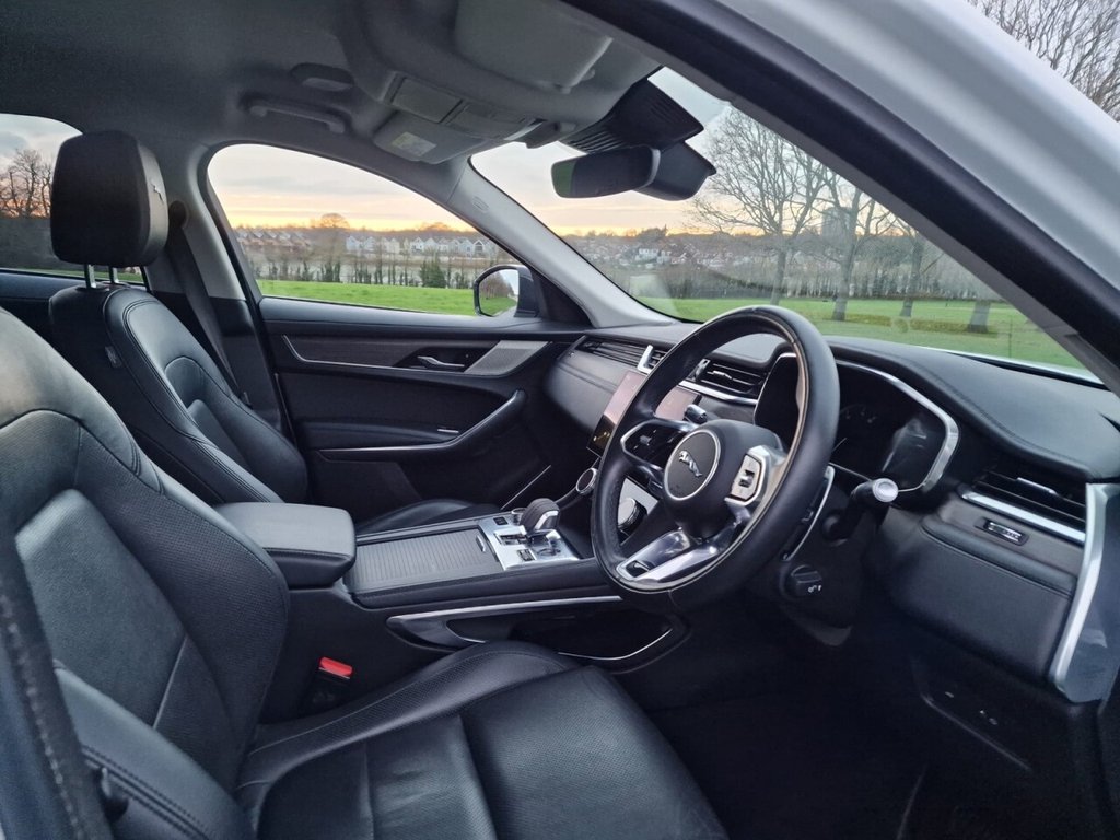 Used Jaguar F-Pace 2021 for sale - 76966238: Photo 8