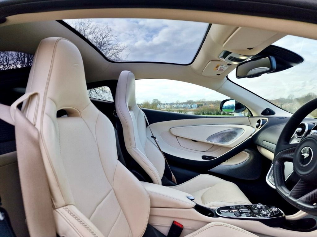 Used McLaren GT 2021 for sale - 77499190: Photo 10