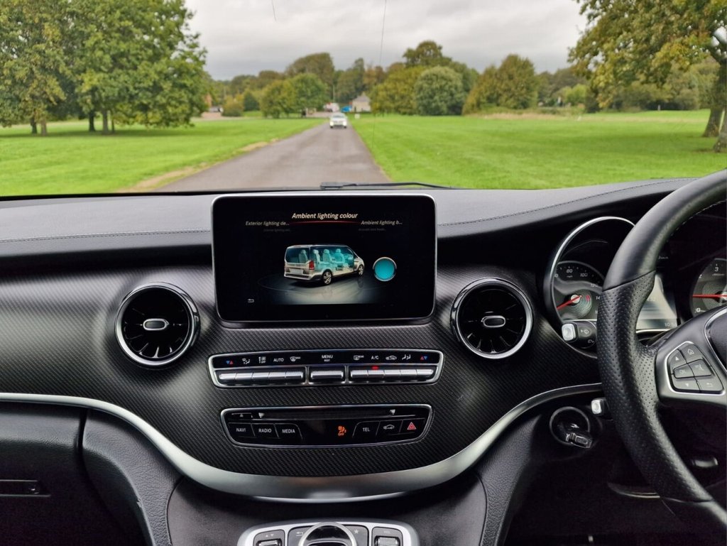 Used Mercedes-Benz V-Class 2019 for sale - 76716294: Photo 16