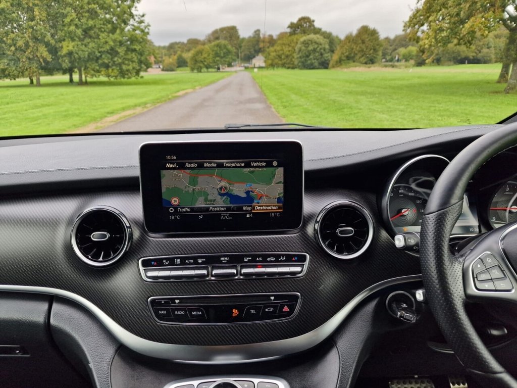 Used Mercedes-Benz V-Class 2019 for sale - 76716294: Photo 17