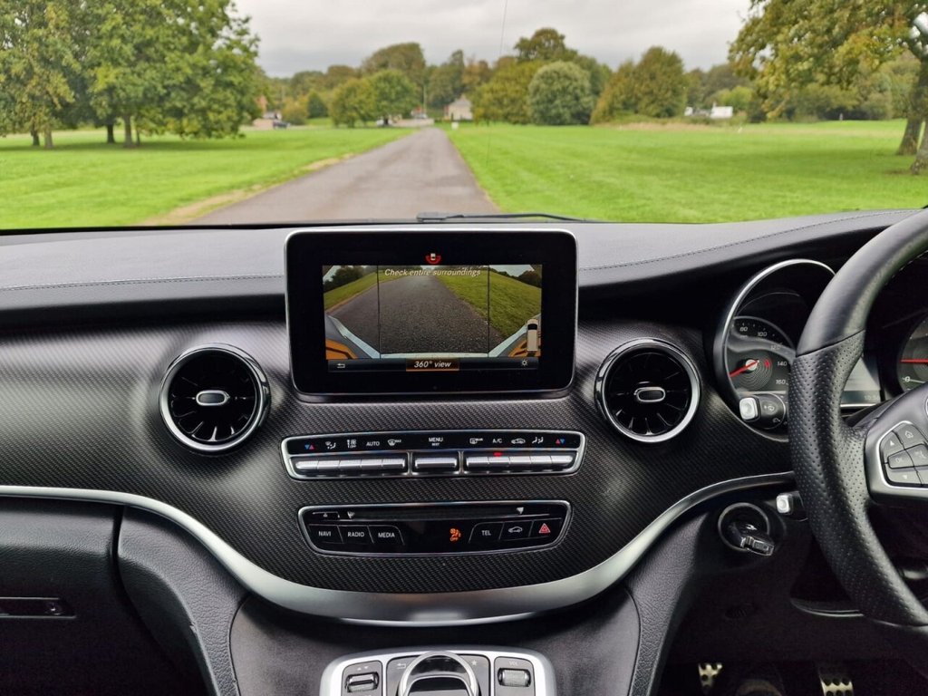 Used Mercedes-Benz V-Class 2019 for sale - 76716294: Photo 19