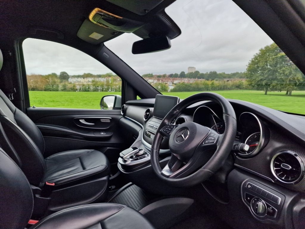 Used Mercedes-Benz V-Class 2019 for sale - 76716294: Photo 9