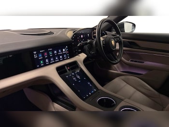 Used Porsche Taycan 2022 for sale - 77145665: Photo