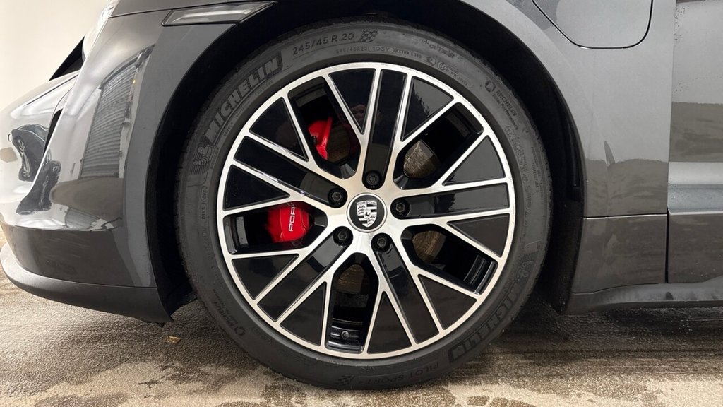 Used Porsche Taycan 2022 for sale - 77145665: Photo 8