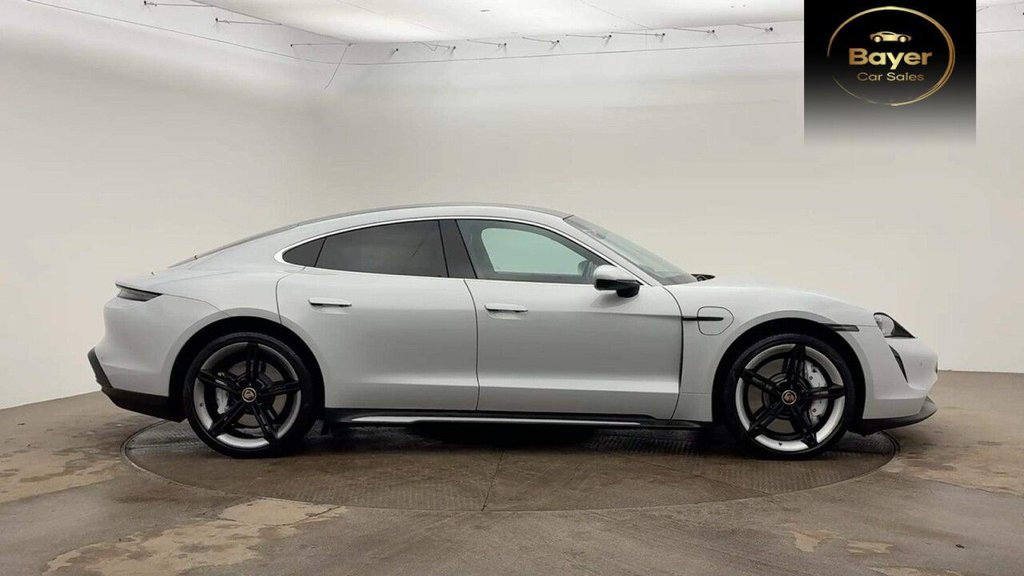 Used Porsche Taycan 2021 for sale - 77499214: Photo 2