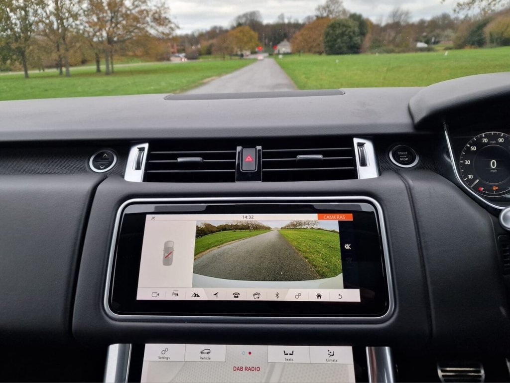 Used Land Rover Range Rover Sport 2018 for sale - 76716266: Photo 17