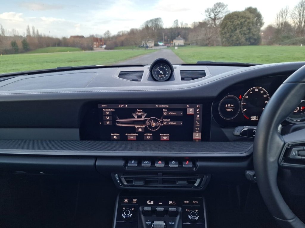 Used Porsche 911 2020 for sale - 77346729: Photo 15