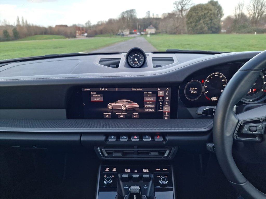 Used Porsche 911 2020 for sale - 77346729: Photo 18