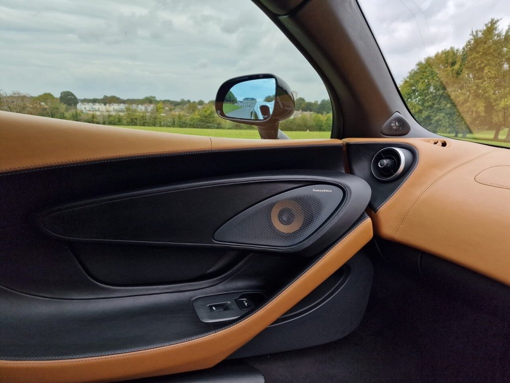 Used McLaren 570S 2015 for sale - 76716306: Photo 12