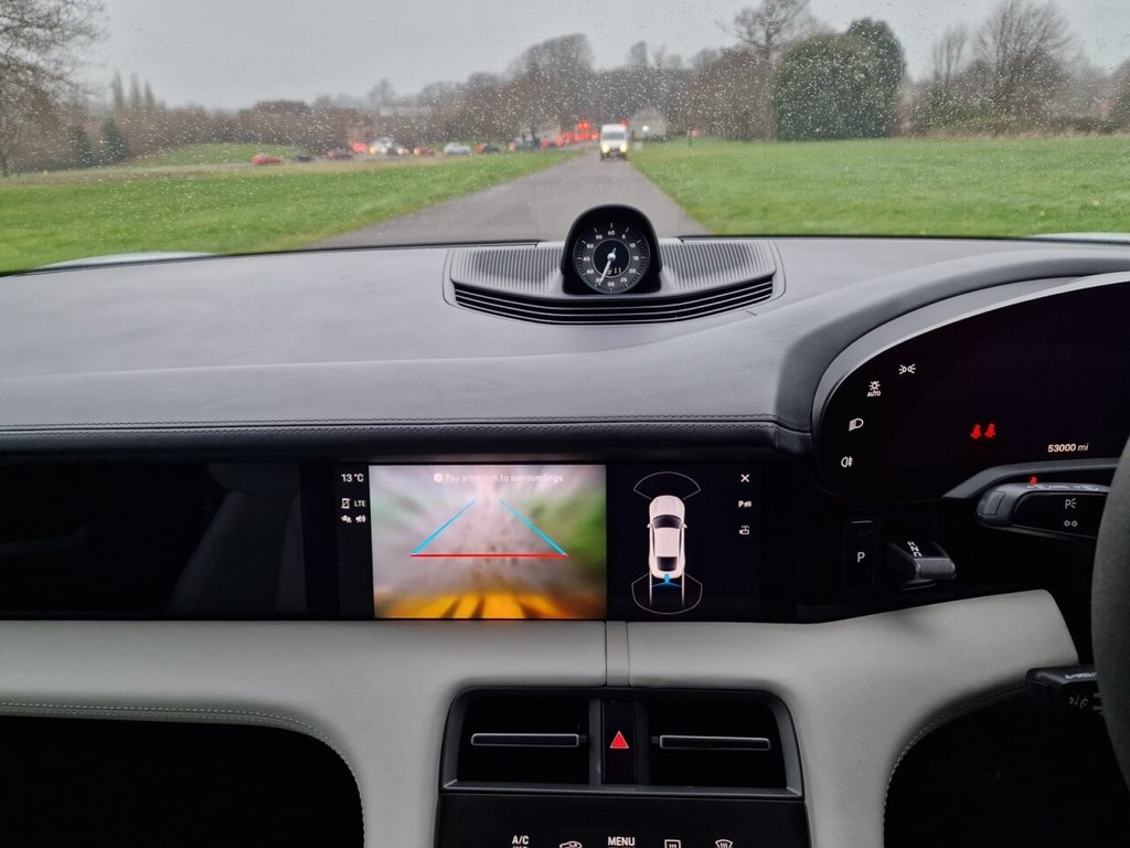 Used Porsche Taycan 2021 for sale - 76716248: Photo 15