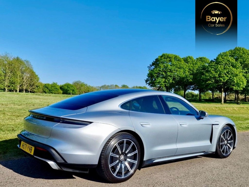 Used Porsche Taycan 2021 for sale - 76716248: Photo 5