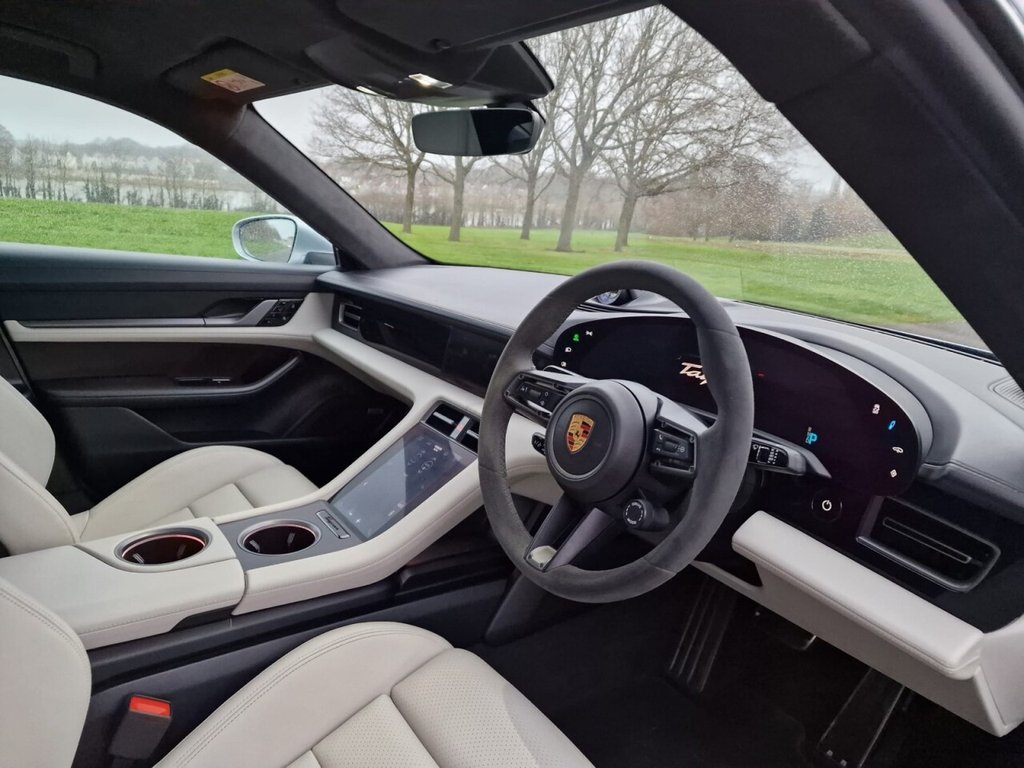 Used Porsche Taycan 2021 for sale - 76716248: Photo 9