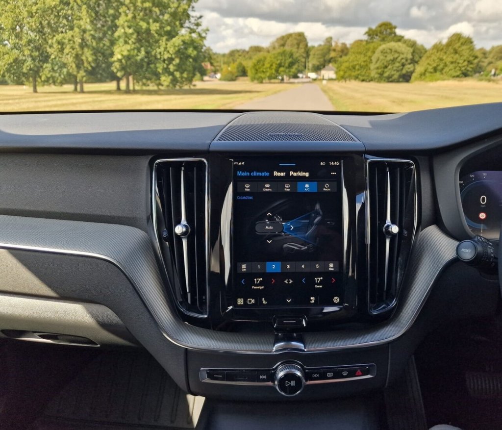 Used Volvo XC60 2024 for sale - 76841086: Photo 16