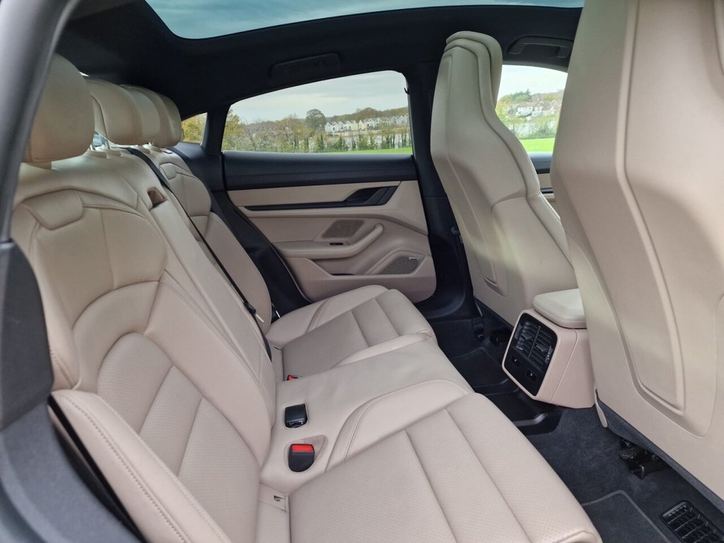 Used Porsche Taycan 2021 for sale - 76716333: Photo 11