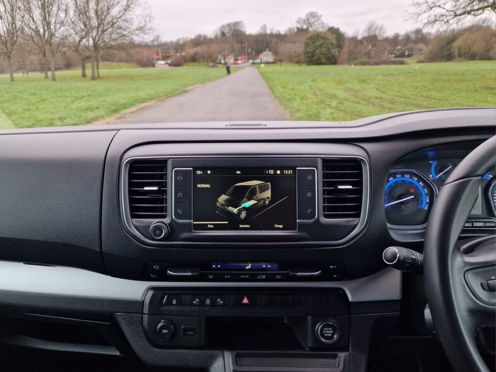 Used Vauxhall Vivaro Life 2022 for sale - 76977455: Photo 16