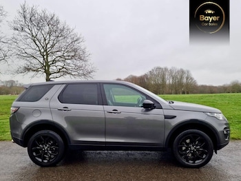Used Land Rover Discovery Sport 2017 for sale - 76966274: Photo