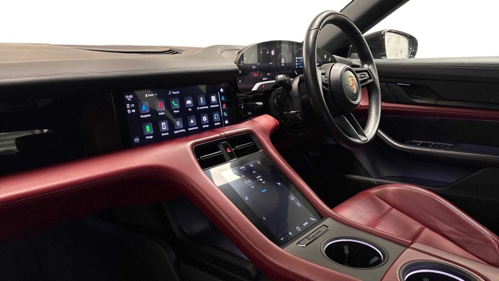 Used Porsche Taycan 2022 for sale - 77884988: Photo 4