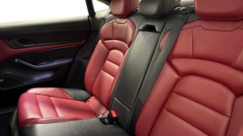 Used Porsche Taycan 2022 for sale - 77884988: Photo 7