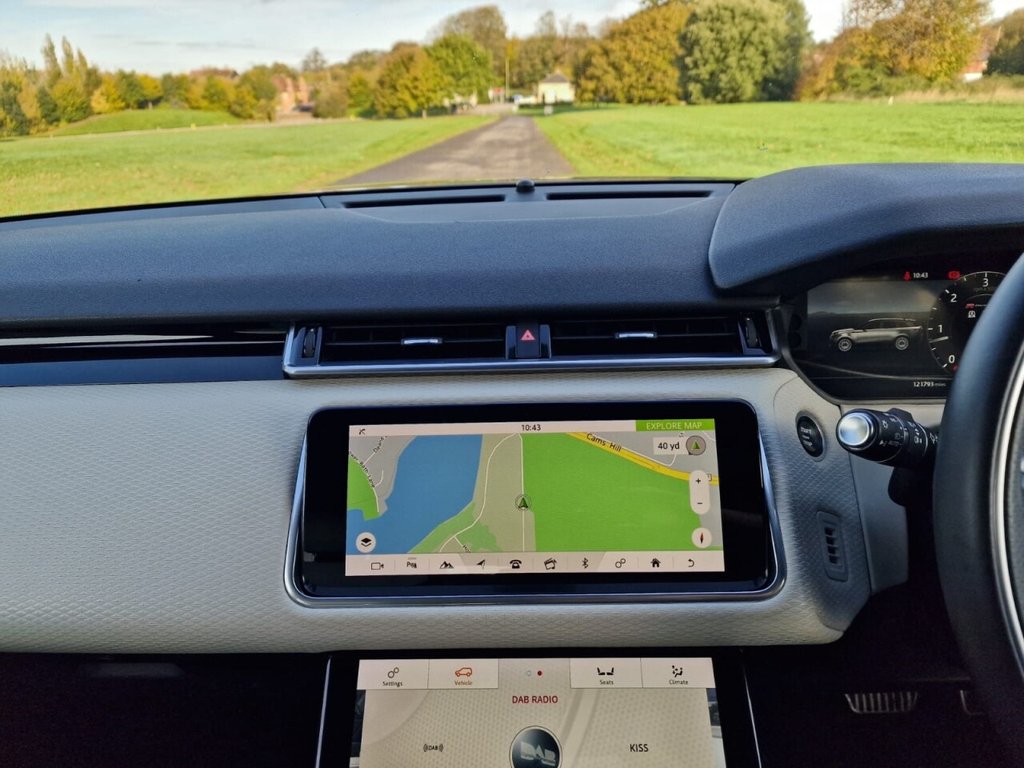 Used Land Rover Range Rover Velar 2018 for sale - 76716310: Photo 15