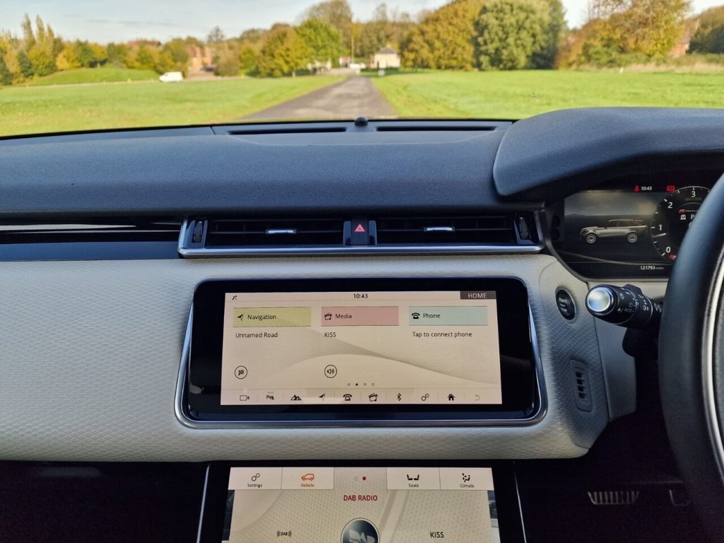 Used Land Rover Range Rover Velar 2018 for sale - 76716310: Photo 17