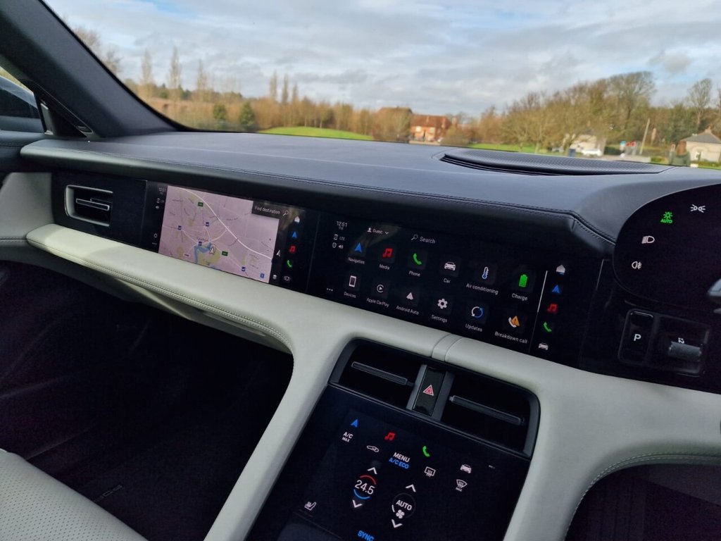 Used Porsche Taycan 2022 for sale - 77205439: Photo 12