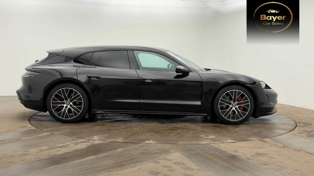 Used Porsche Taycan 2022 for sale - 77205439: Photo 2