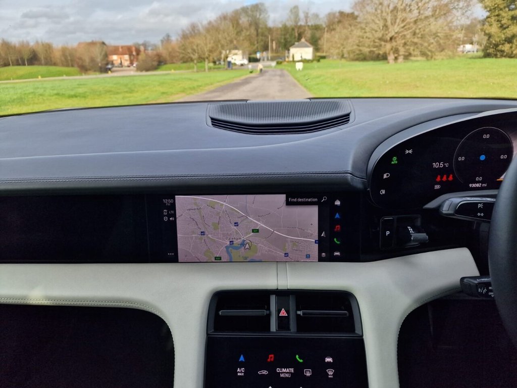 Used Porsche Taycan 2022 for sale - 77205439: Photo 20