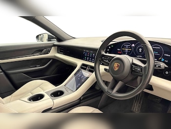 Used Porsche Taycan 2022 for sale - 77205439: Photo