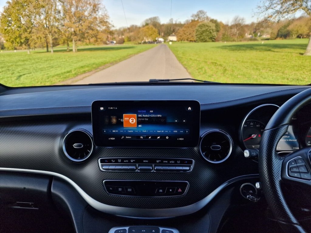 Used Mercedes-Benz V-Class 2023 for sale - 76717193: Photo 18