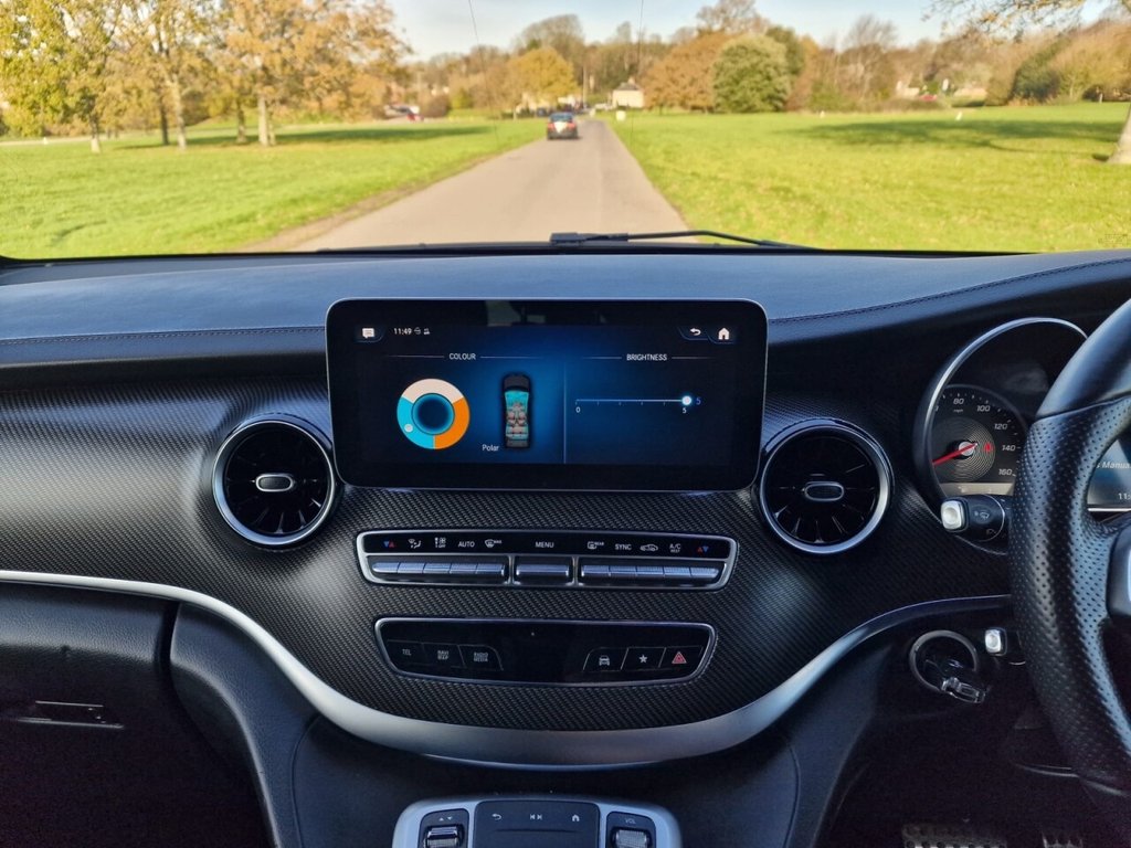 Used Mercedes-Benz V-Class 2023 for sale - 76717193: Photo 19