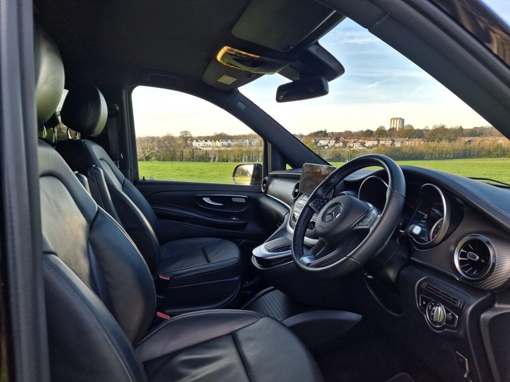 Used Mercedes-Benz V-Class 2023 for sale - 76717193: Photo 8