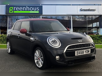 Used MINI Hatch 2018 for sale - 79154099: Photo