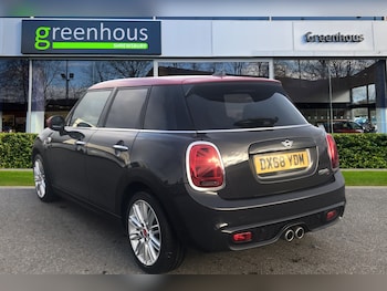 Used MINI Hatch 2018 for sale - 79154099: Photo