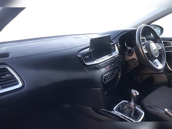 Used Kia Ceed 2019 for sale - 79154017: Photo