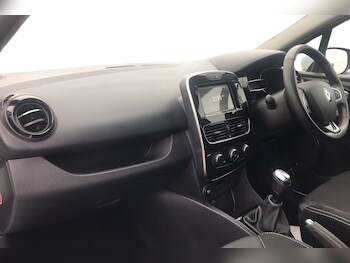 Used Renault Clio 2019 for sale - 79154080: Photo