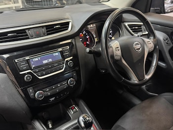 Used Nissan Qashqai 2017 for sale - 75478375: Photo
