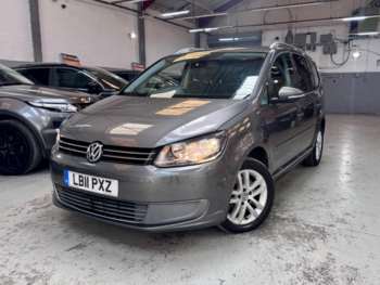 Used Volkswagen Touran 2011 for sale - 74934513: Photo